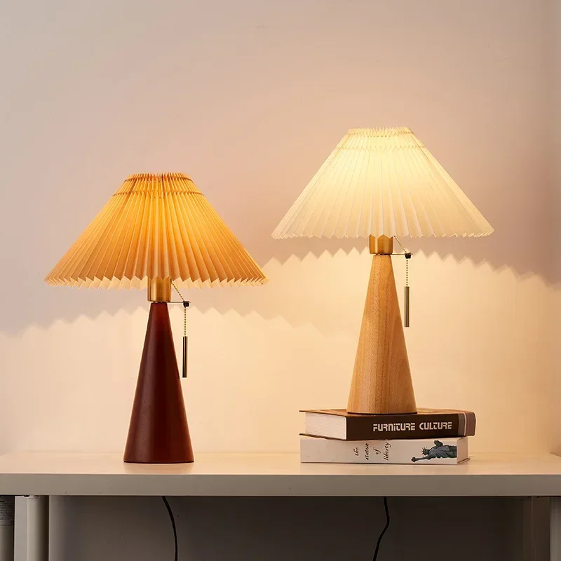 Lampada da tavolo retrò plisse - Solar Lamp recensione e prezzo